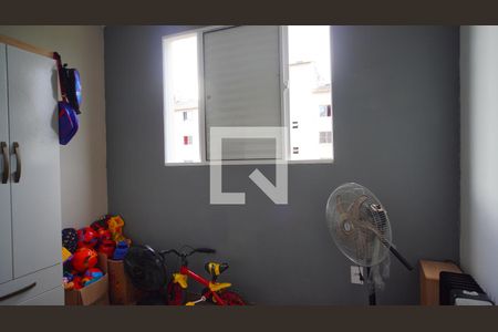 Quarto 1 de apartamento para alugar com 2 quartos, 48m² em Restinga, Porto Alegre