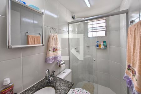 Banheiro de apartamento à venda com 2 quartos, 55m² em Vila Industrial (Campinas), Campinas