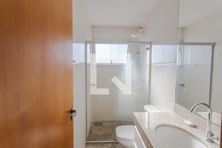 Banheiro da Suíte de apartamento para alugar com 3 quartos, 130m² em Sagrada Família, Belo Horizonte