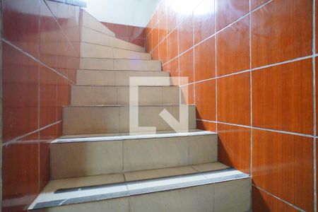 Acesso a segundo piso de casa à venda com 3 quartos, 200m² em Jardim Carvalho, Porto Alegre