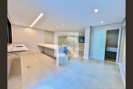 Casa à venda com 4 quartos, 220m² em Padre Eustáquio, Belo Horizonte