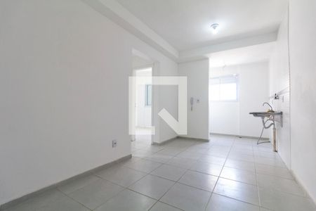 Sala e Cozinha de apartamento para alugar com 2 quartos, 37m² em Artur Alvim, São Paulo