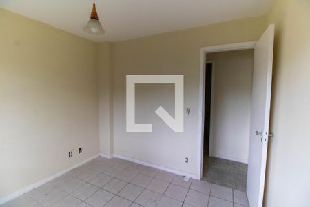 Quarto de apartamento à venda com 2 quartos, 70m² em Rio do Ouro, Niterói