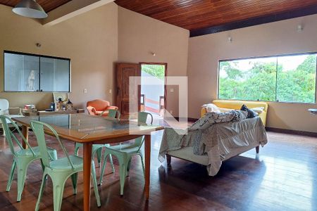 Sala de casa para alugar com 4 quartos, 450m² em Engenho do Mato, Niterói