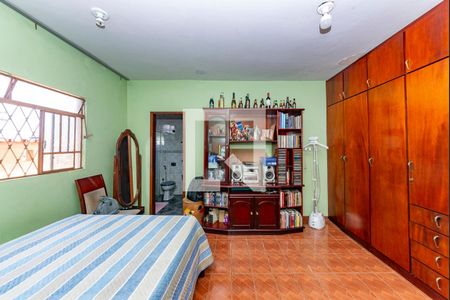 Suíte de casa à venda com 5 quartos, 360m² em Padre Eustáquio, Belo Horizonte