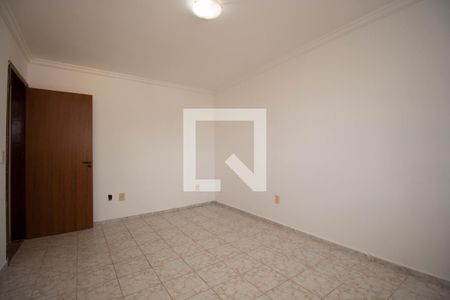Quarto de casa de condomínio para alugar com 4 quartos, 400m² em Sobradinho, Brasília
