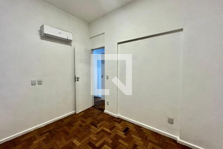 Quarto 1 de apartamento à venda com 2 quartos, 50m² em Jardim Botânico, Rio de Janeiro