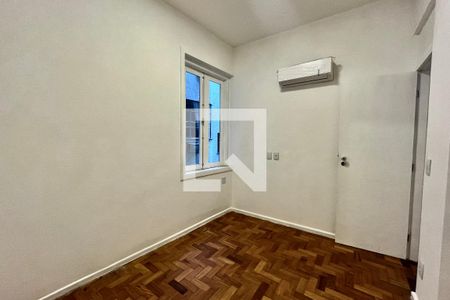 Quarto 1 de apartamento à venda com 2 quartos, 50m² em Jardim Botânico, Rio de Janeiro