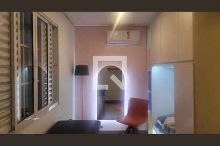 Quarto de casa para alugar com 3 quartos, 150m² em Jardim Monte Kemel, São Paulo