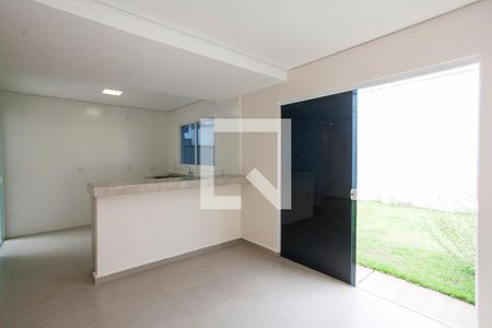 Sala de casa de condomínio para alugar com 3 quartos, 80m² em Granja Marileusa, Uberlândia