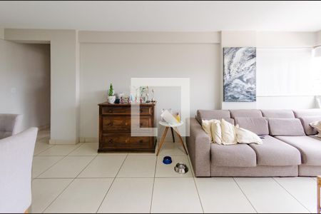 Sala de apartamento à venda com 3 quartos, 102m² em Nova Suíça, Belo Horizonte