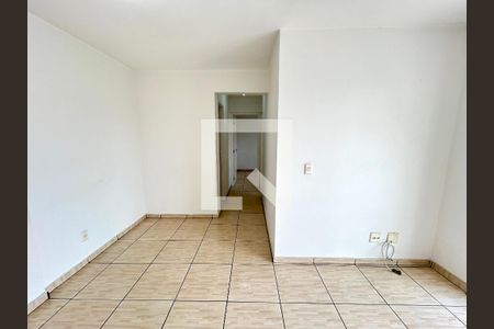 Sala de apartamento para alugar com 2 quartos, 65m² em Vila das Palmeiras, Guarulhos