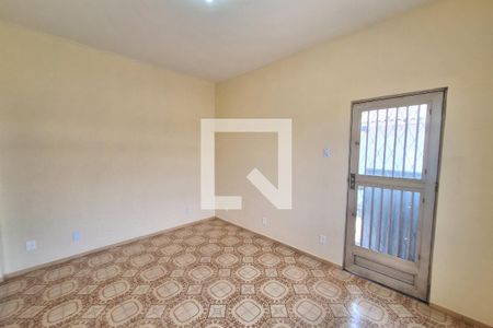 Sala de casa para alugar com 2 quartos, 70m² em Chácaras Rio-petrópolis, Duque de Caxias
