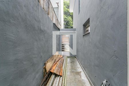 Quintal de casa à venda com 2 quartos, 135m² em Jardim Climax, São Paulo