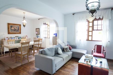 sala de casa à venda com 4 quartos, 300m² em Vila Paris, Belo Horizonte