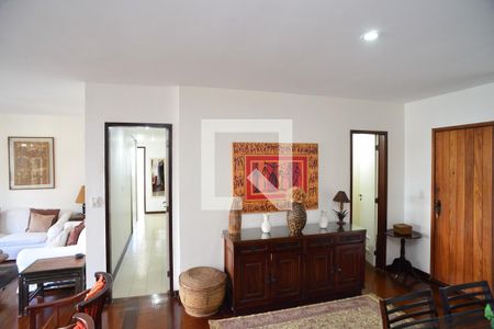 Sala de apartamento para alugar com 3 quartos, 139m² em Barra da Tijuca, Rio de Janeiro