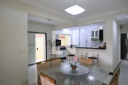 Sala de Jantar de casa à venda com 4 quartos, 300m² em Boa Vista, Belo Horizonte