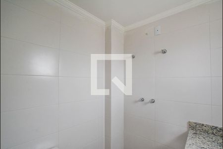 Banheiro da Suíte de apartamento para alugar com 1 quarto, 51m² em Vila Camilópolis, Santo André
