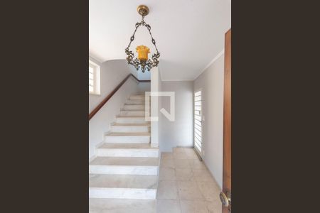 Hall de entrada de casa para alugar com 3 quartos, 213m² em Jardim Leonor, Campinas