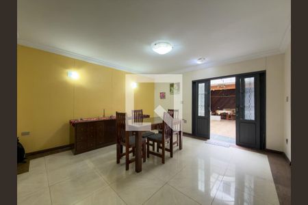 Casa à venda com 4 quartos, 220m² em Vila Mariana, São Paulo