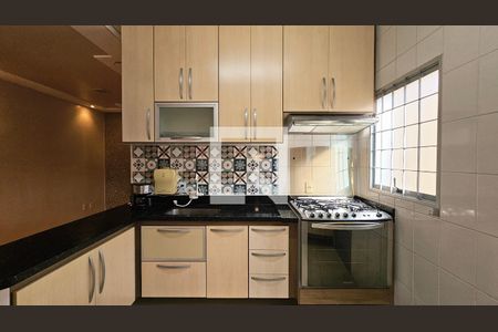 Casa à venda com 3 quartos, 129m² em Jardim Sarapiranga, Jundiaí