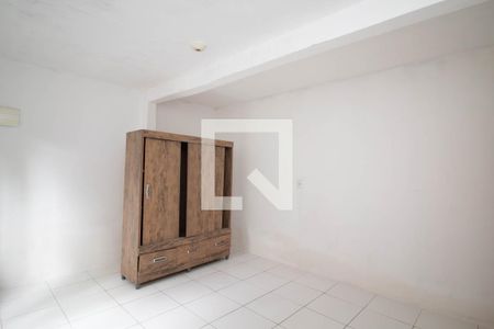 Quarto de casa para alugar com 1 quarto, 70m² em Parque Primavera, Guarulhos