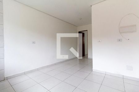 Sala, Cozinha e área de serviço de casa para alugar com 1 quarto, 30m² em Vila Euthalia, São Paulo