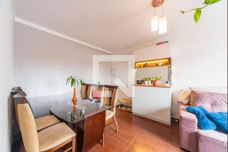 Sala de apartamento para alugar com 2 quartos, 54m² em Vila Guarará, Santo André
