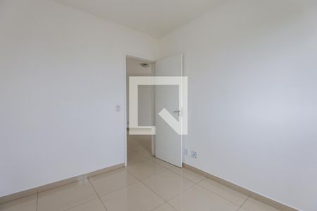 Quarto 1 de apartamento para alugar com 2 quartos, 52m² em Jardim Monte Alegre, Taboão da Serra