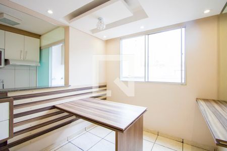 Sala de apartamento para alugar com 2 quartos, 46m² em Parque Sao Vicente, Santo André