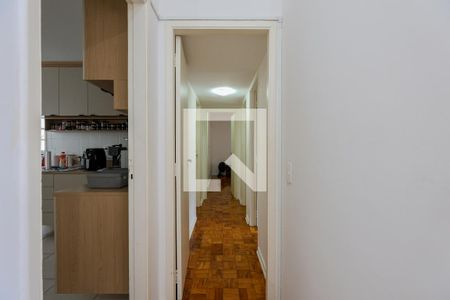 Corredor de apartamento para alugar com 3 quartos, 100m² em Vila Progredior, São Paulo
