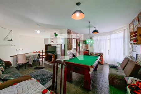 Sala de casa para alugar com 3 quartos, 380m² em Balneario Flórida, Praia Grande