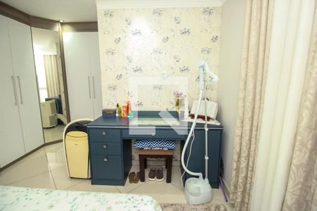 Suíte de casa à venda com 3 quartos, 222m² em Parque Sao Vicente, Santo André