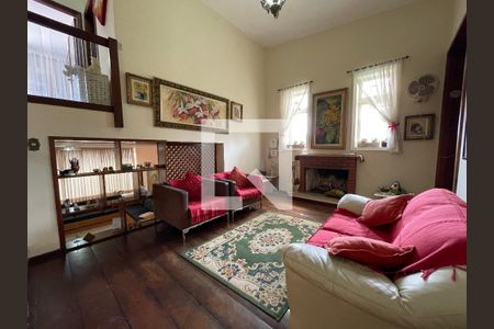 Sala de Estar de casa para alugar com 3 quartos, 230m² em Adalgisa, São Paulo