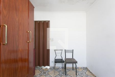 Quarto 1 de apartamento para alugar com 2 quartos, 56m² em Conjunto Residencial José Bonifácio, São Paulo