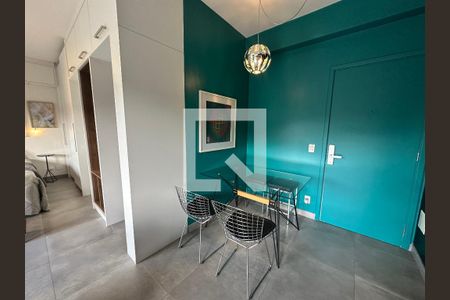Sala de apartamento para alugar com 1 quarto, 49m² em Residencial Tambore Iii, Santana de Parnaíba