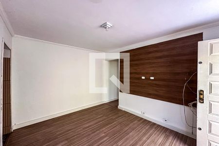 Sala de casa para alugar com 2 quartos, 80m² em Vila Bertioga, São Paulo