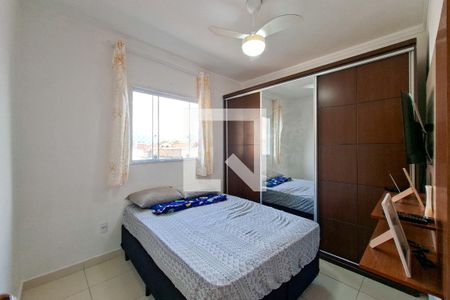Quarto 1 de casa de condomínio para alugar com 2 quartos, 70m² em Maracanã, Praia Grande