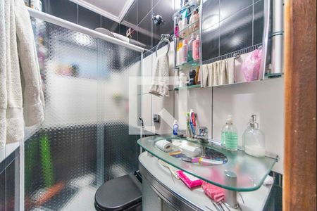 Banheiro Social de casa à venda com 2 quartos, 184m² em Parque Gerassi, Santo André