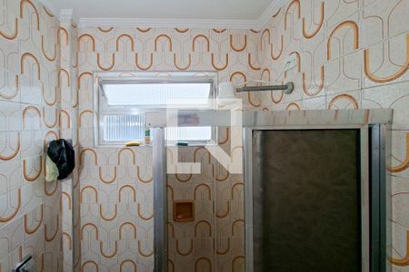 Banheiro de kitnet/studio para alugar com 0 quarto, 45m² em Guilhermina, Praia Grande