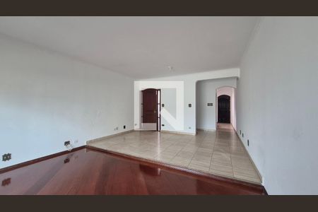 Sala de casa à venda com 3 quartos, 190m² em Pinheirinho, Santo André