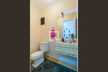 Lavabo de apartamento para alugar com 4 quartos, 235m² em Água Rasa, São Paulo