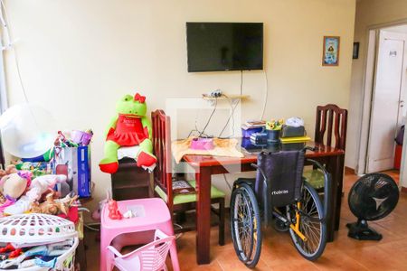 Sala de apartamento à venda com 3 quartos, 80m² em Pilares, Rio de Janeiro