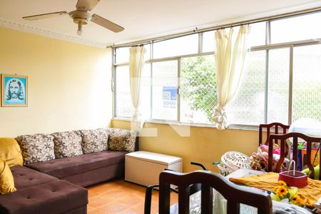 Sala de apartamento à venda com 3 quartos, 80m² em Pilares, Rio de Janeiro