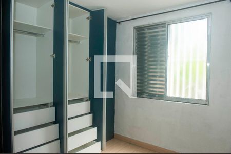 Quarto 01 de apartamento para alugar com 2 quartos, 45m² em Vila Arizona, Itaquaquecetuba