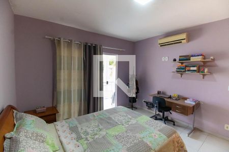 Quarto de casa para alugar com 3 quartos, 300m² em Piratininga, Niterói