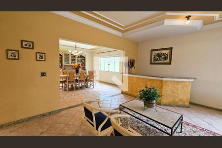 Casa à venda com 4 quartos, 35m² em Traviu, Jundiaí