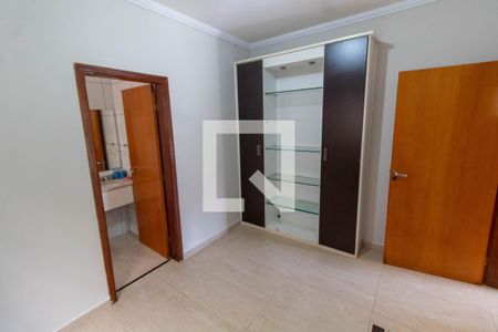 SUITE REVERSÍVEL de casa para alugar com 4 quartos, 275m² em Parque das Flores, Campinas