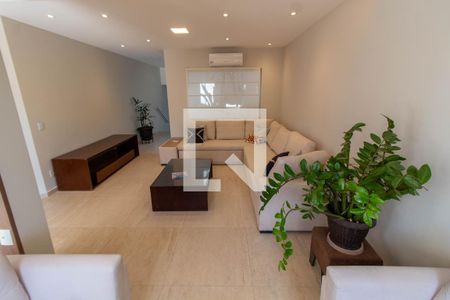SALA de casa para alugar com 4 quartos, 275m² em Parque das Flores, Campinas