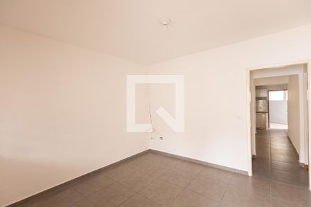 Sala de estar de casa à venda com 3 quartos, 170m² em Vila Marari, São Paulo